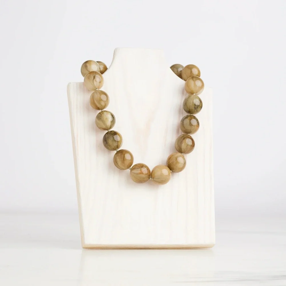 💜 Hot Girl Pearls - Freezable Cooling Necklace NWT - Picture 1 of 6